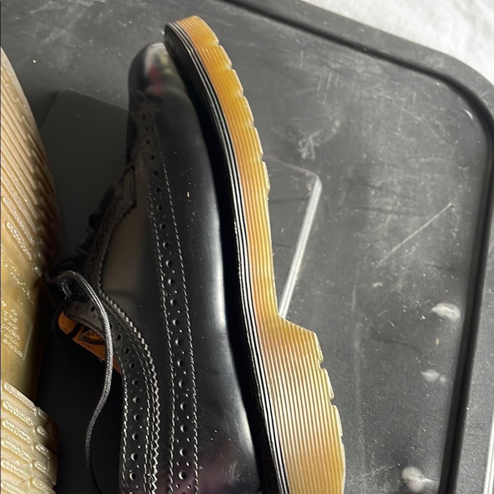 Dr. Martens Men's 3989 Brogue Lace Up Shoes - Picture 8 of 9